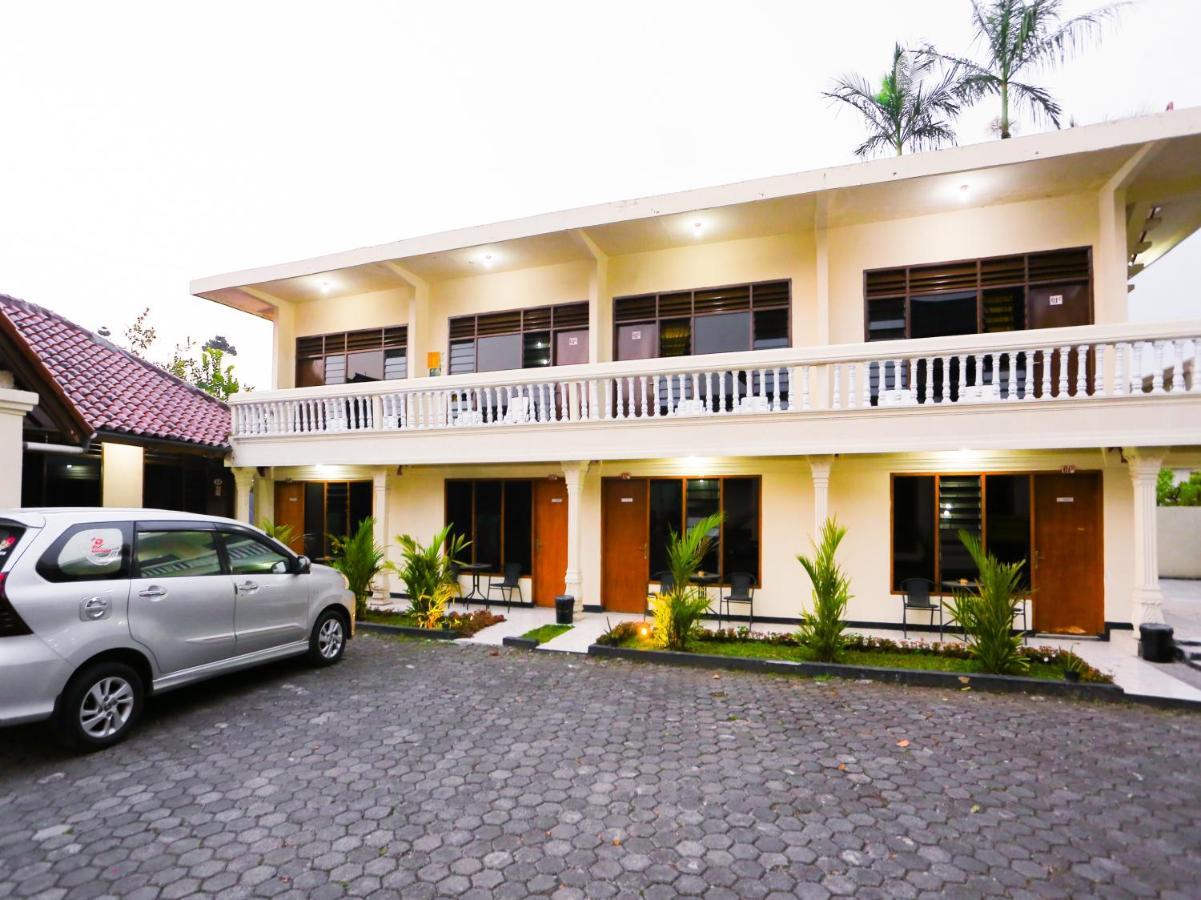 Oyo 93136 Hotel Santo Djaya 2 Bogor Exterior photo