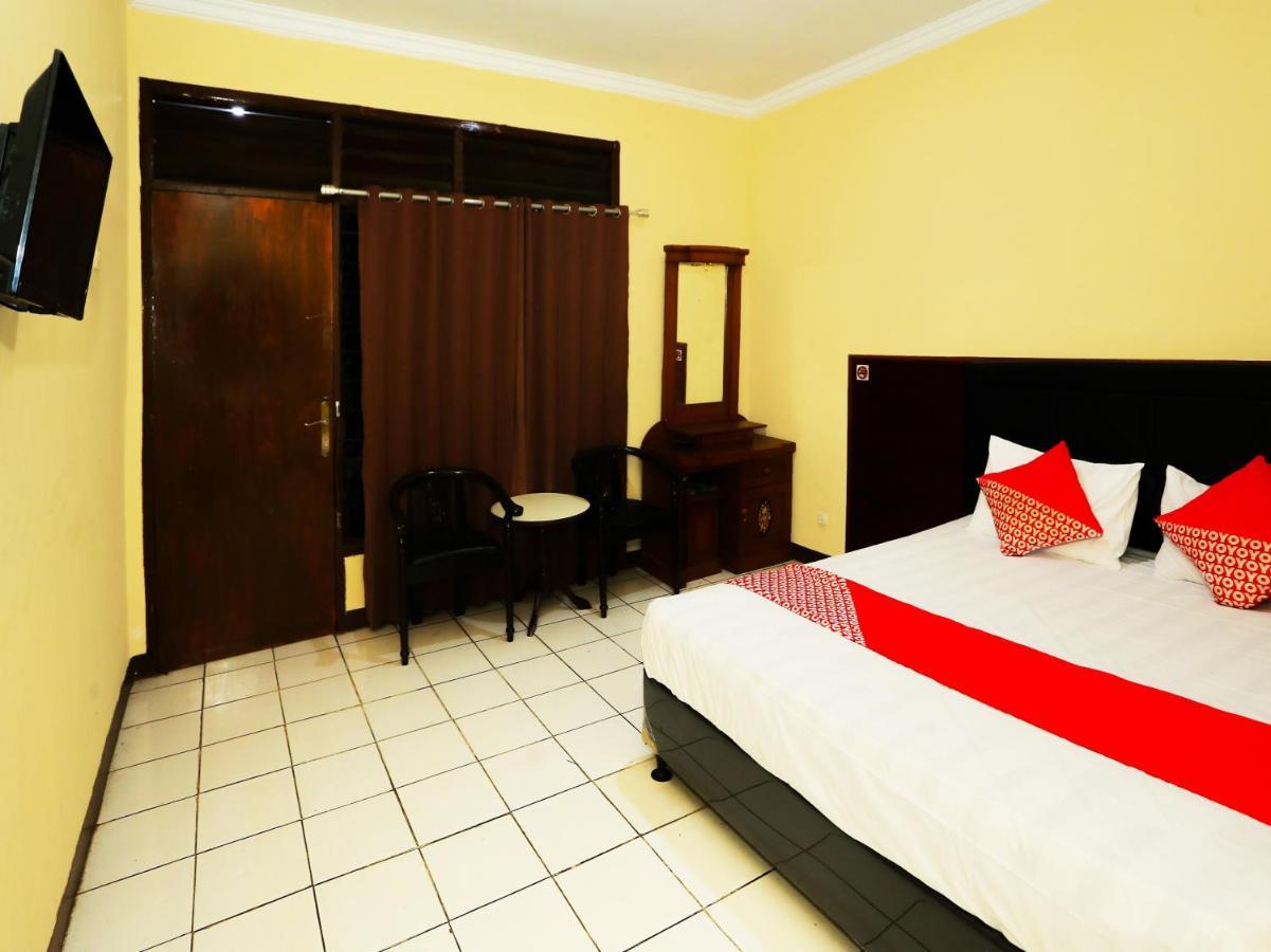 Oyo 93136 Hotel Santo Djaya 2 Bogor Exterior photo